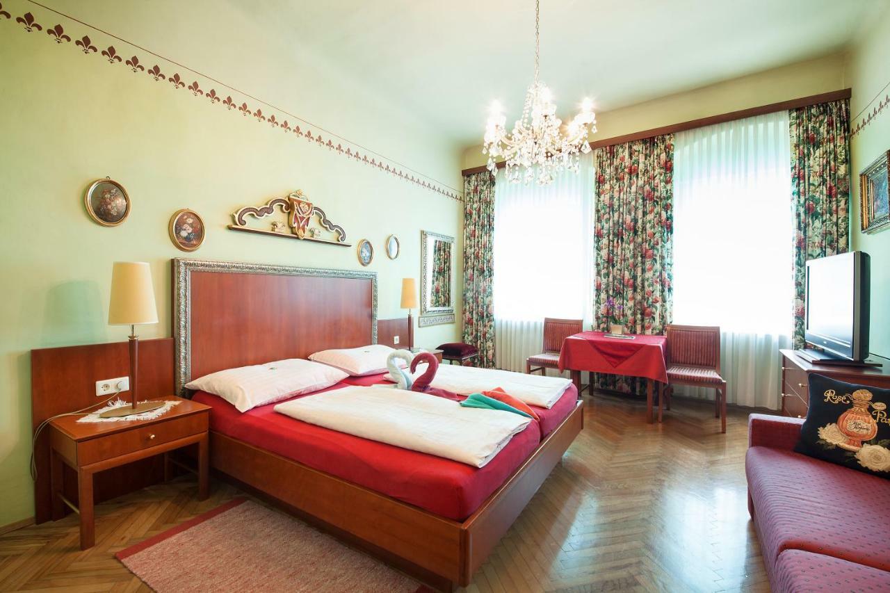 Hotel Alte Post Krems Extérieur photo