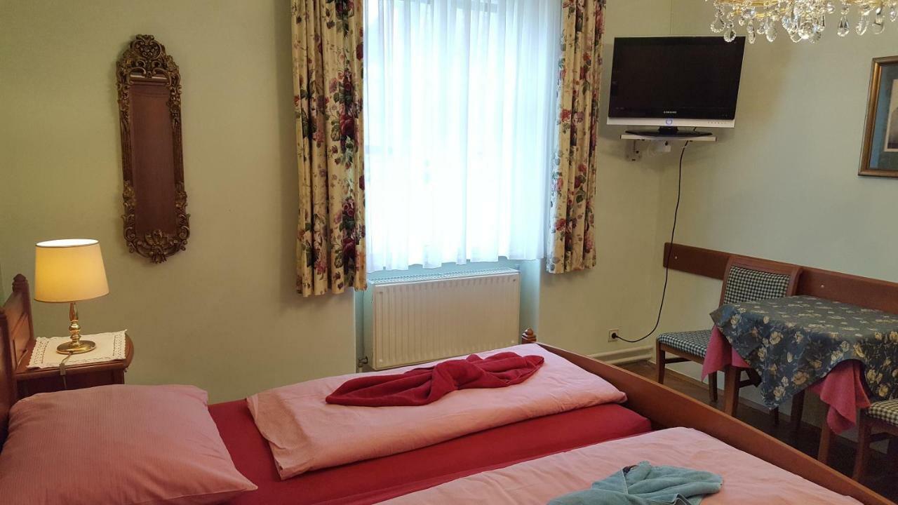 Hotel Alte Post Krems Extérieur photo