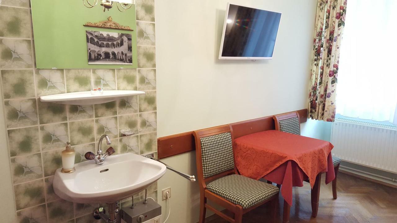 Hotel Alte Post Krems Extérieur photo
